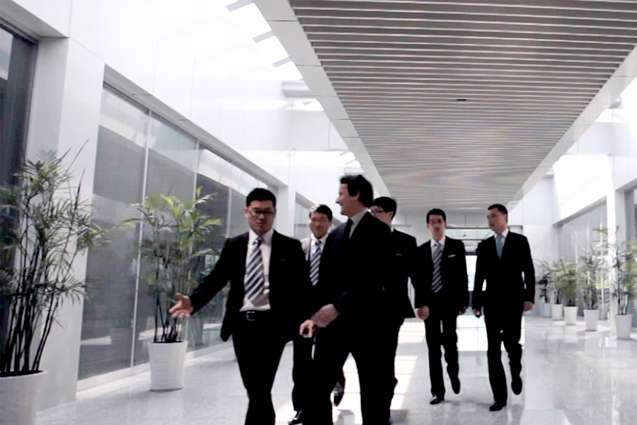 Hợp tác gần gũi với khách hàng